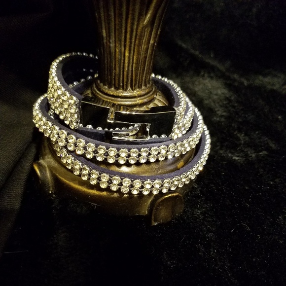 Wrap Twisted Rhinestone Bracelet - Picture 2 of 8